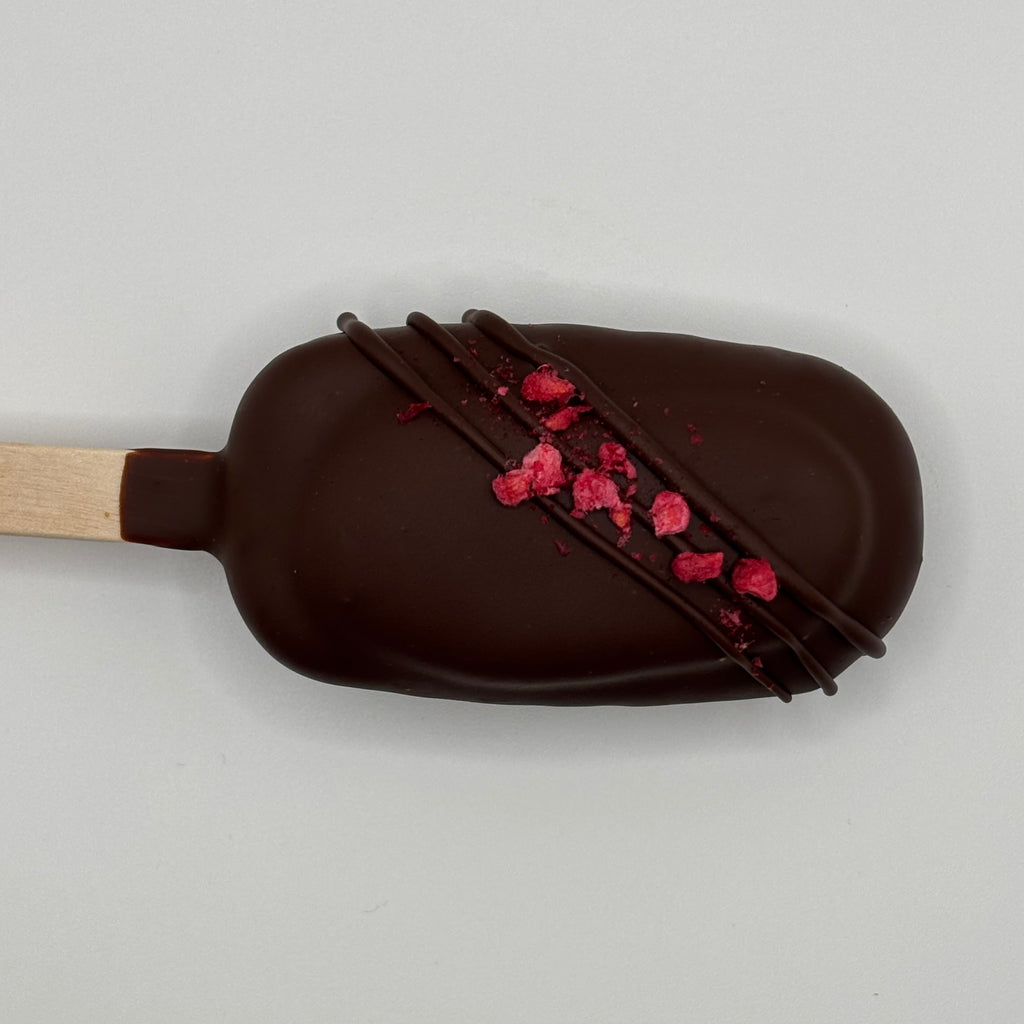 Cheesecake sur bâton Choco-framboise